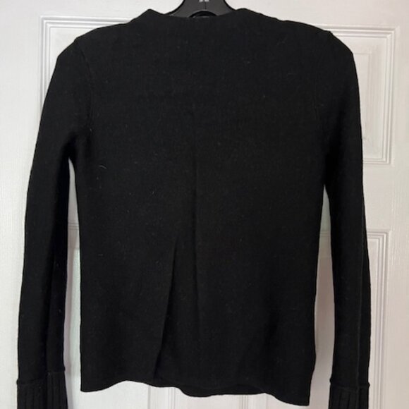 Club Monaco Light Black 100% Wool Sweater Sz M in Excellent Condition - Picture 1 of 3